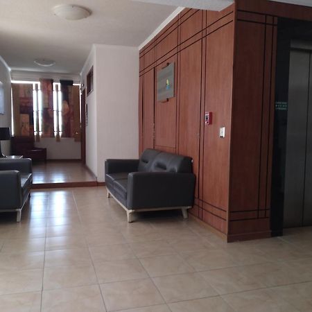 Hotel Campestre Inn Leon Bagian luar foto